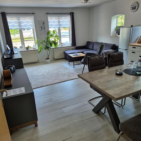 Thirty Minutes Apartment Ellingstedt Екстериор снимка