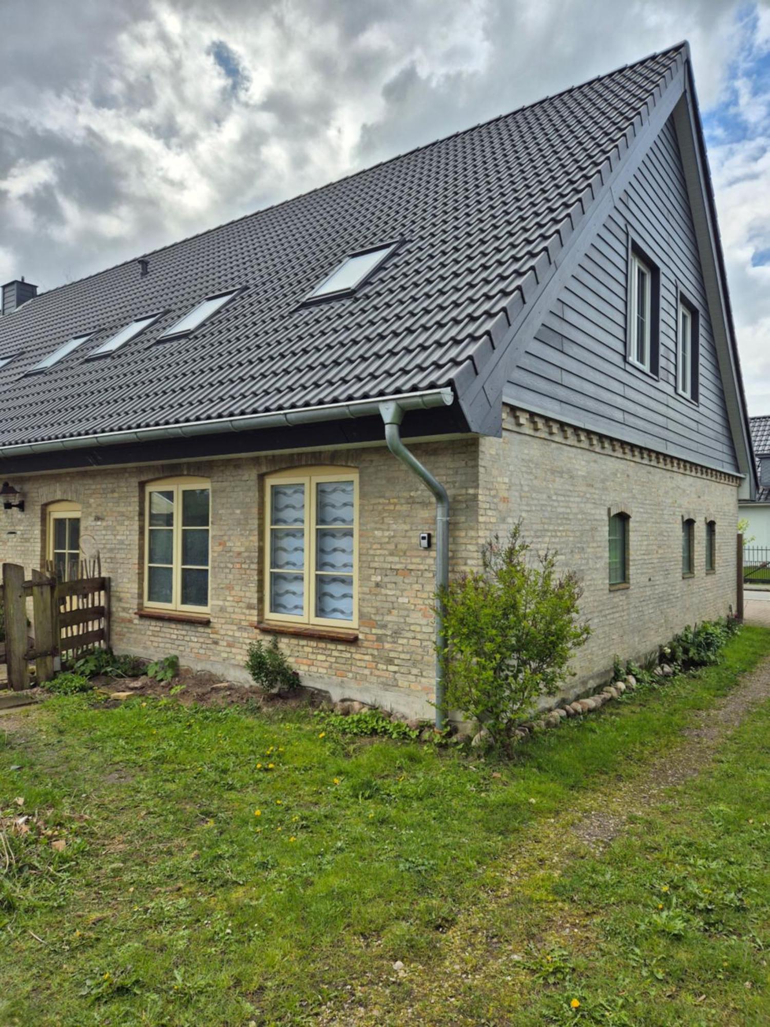 Thirty Minutes Apartment Ellingstedt Екстериор снимка